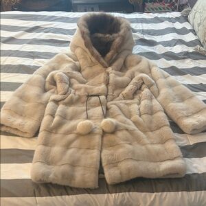 Luxurious Cream mink Fur Coat with Hood